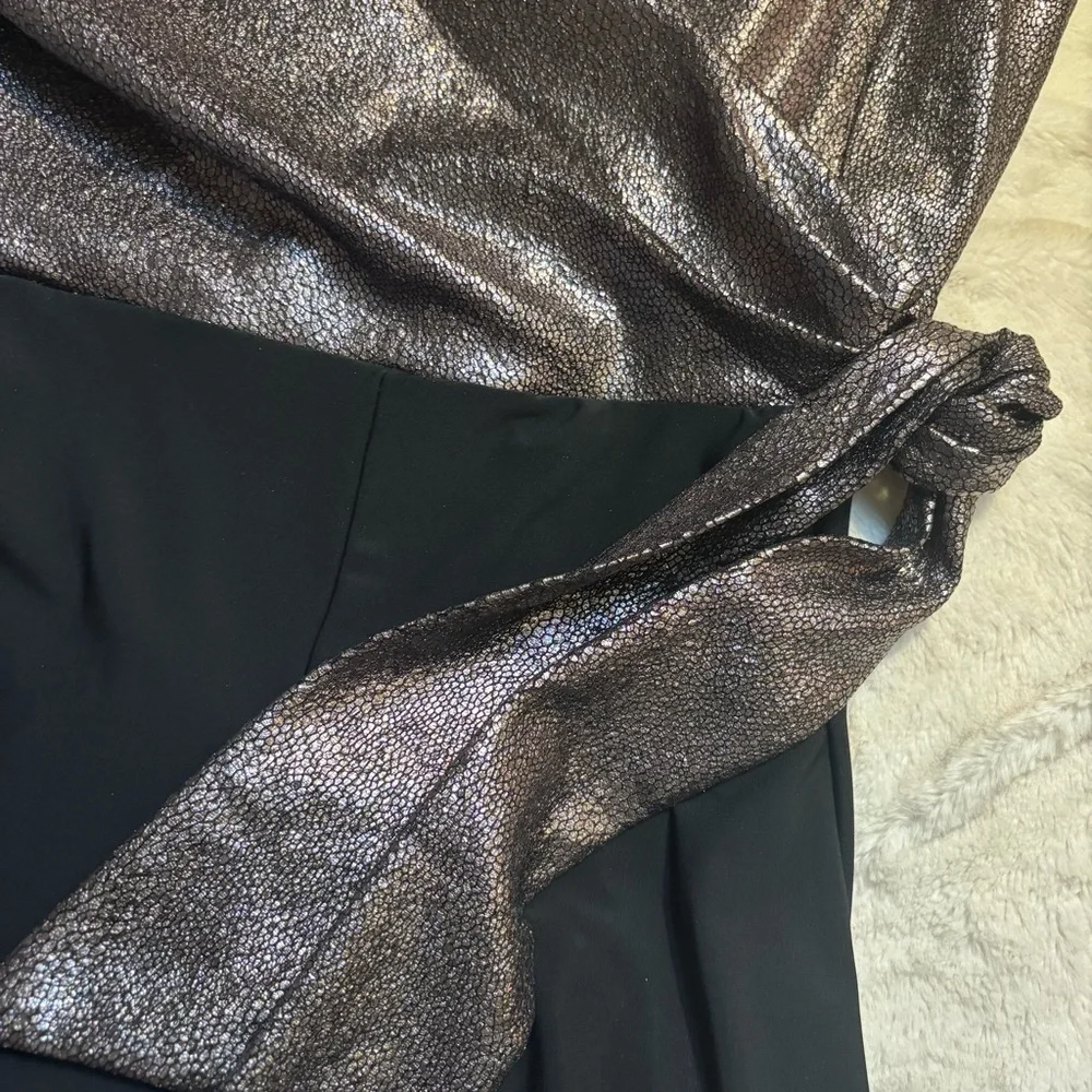 NWT Nina Leonard Jumpsuit Medium Metallic Silver Reptile Print Black Pants Flowy - Picture 12 of 15